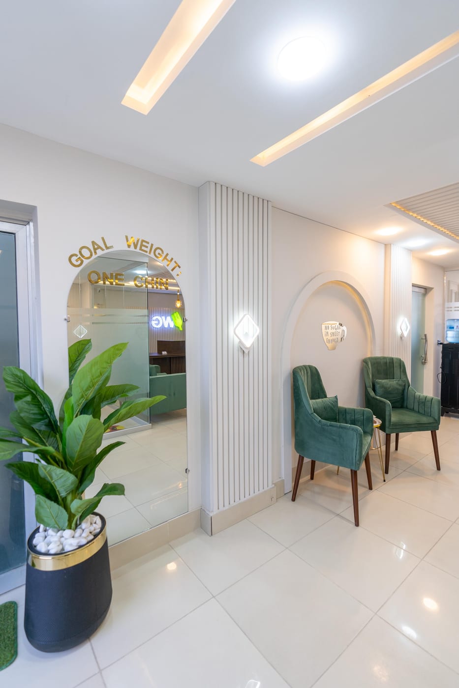 Eat Without Guilt clinic in Faisalabad &mdash; Waiting lounge